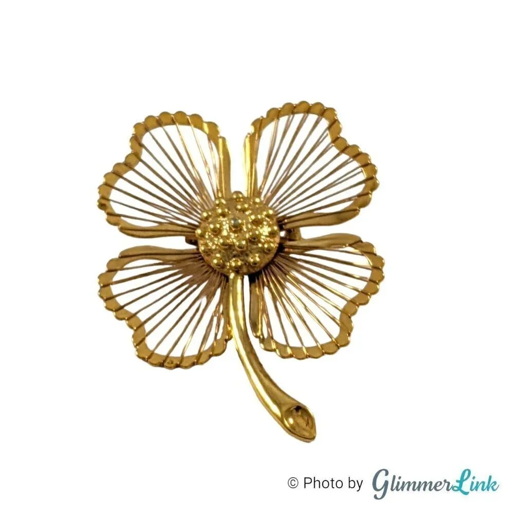 Vintage Wire Petals Dogwood Clover Flower Gold Tone Brooch